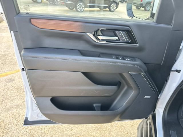 Used 2025 GMC Yukon Denali image 42