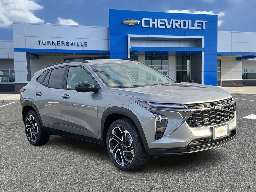 New 2026 Chevrolet Trax RS w/ Driver Confidence Package FWD image 2