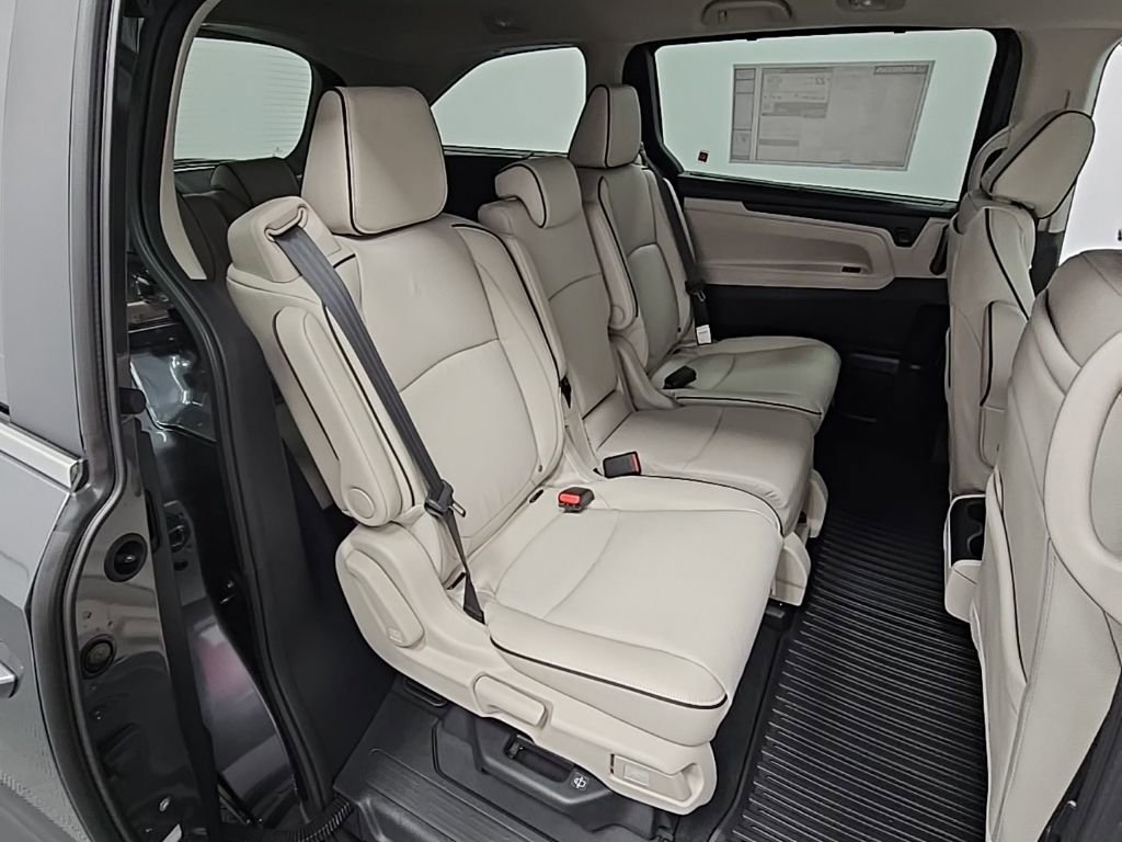 New 2026 Honda Odyssey Touring image 38