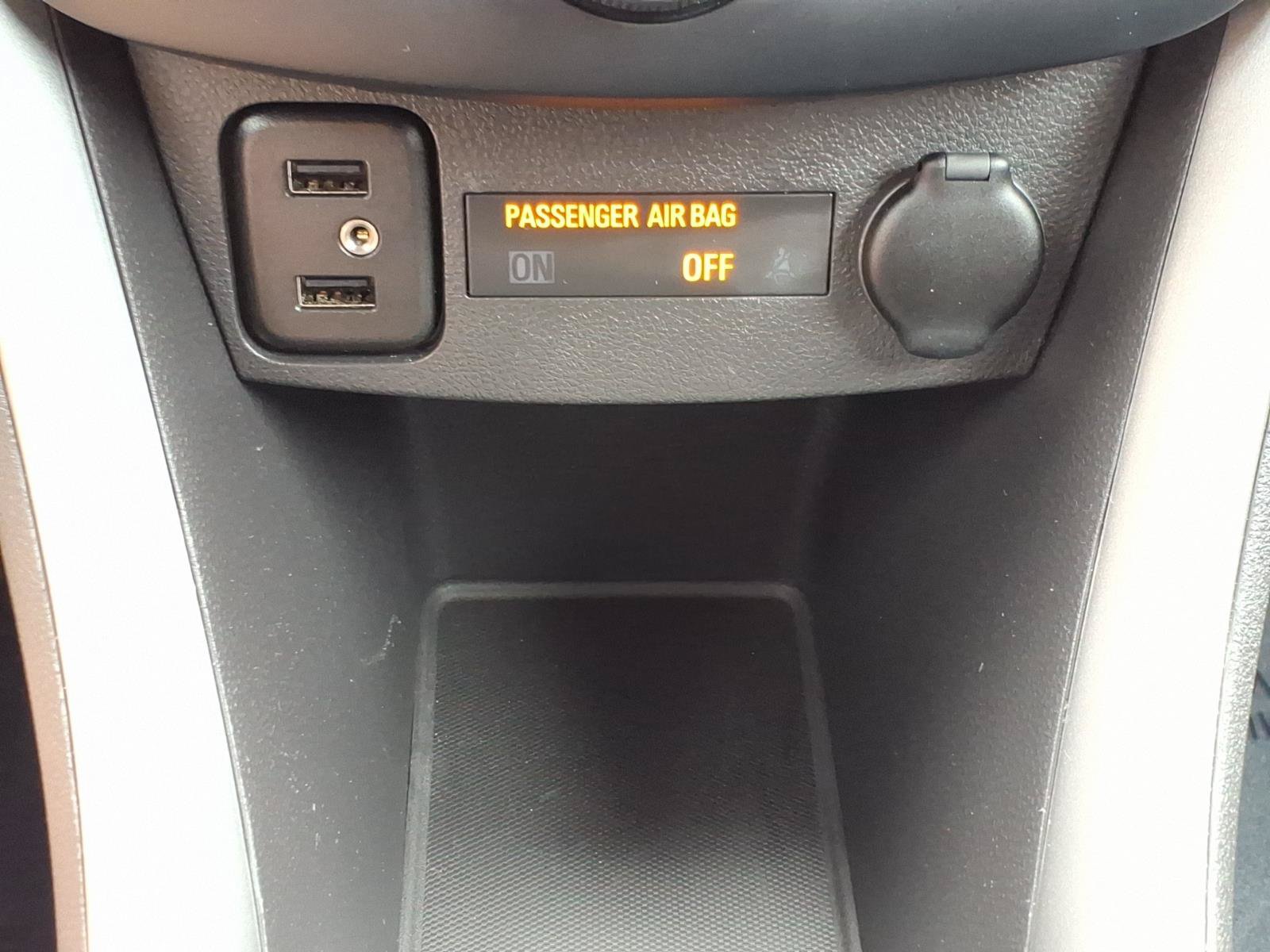 Used 2019 Chevrolet Trax LT w/ LT Convenience Package FWD image 20