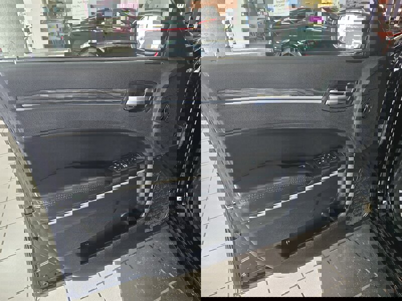 Used 2022 Chrysler 300 Touring L image 7