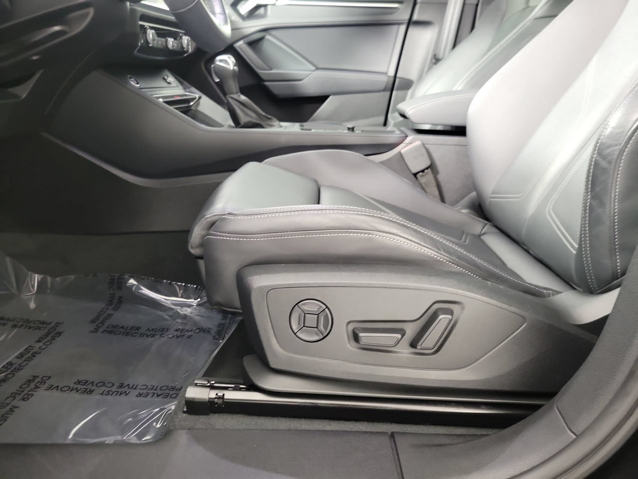 Used 2024 Audi Q3 2.0T Premium AWD/4WD image 30