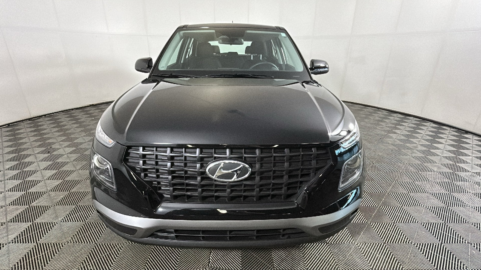 Used 2026 Hyundai Venue SE FWD image 9