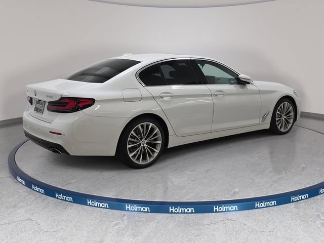 Certified 2023 BMW 530i xDrive w/ Premium Package AWD/4WD image 5