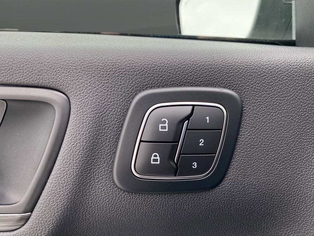 New 2026 Ford Escape SE w/ PHEV Premium Package image 12