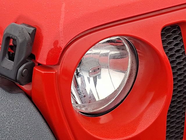 Used 2023 Jeep Wrangler Sport S image 30