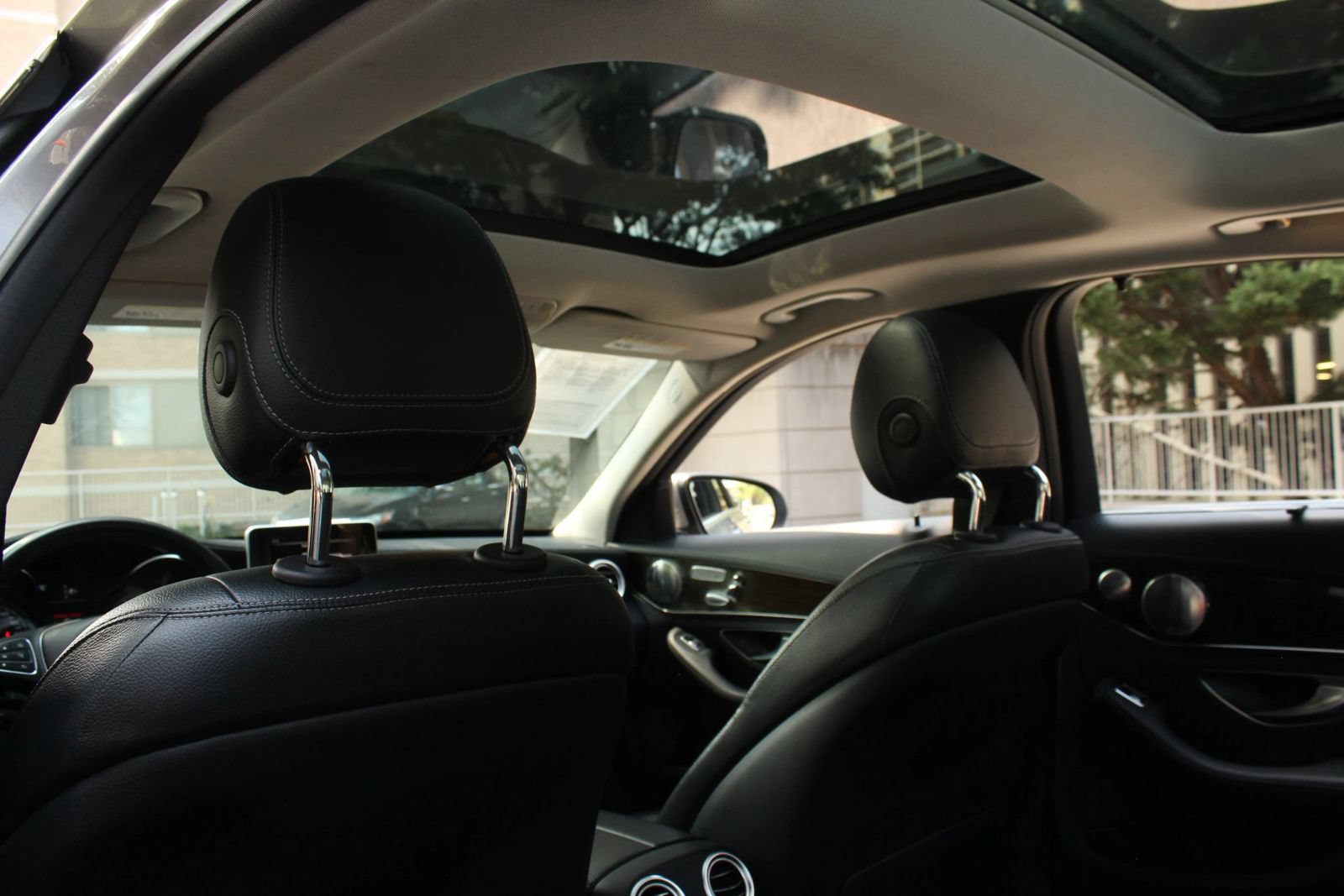 Used 2015 Mercedes-Benz C 300 4MATIC Sedan w/ Premium 1 Package image 18