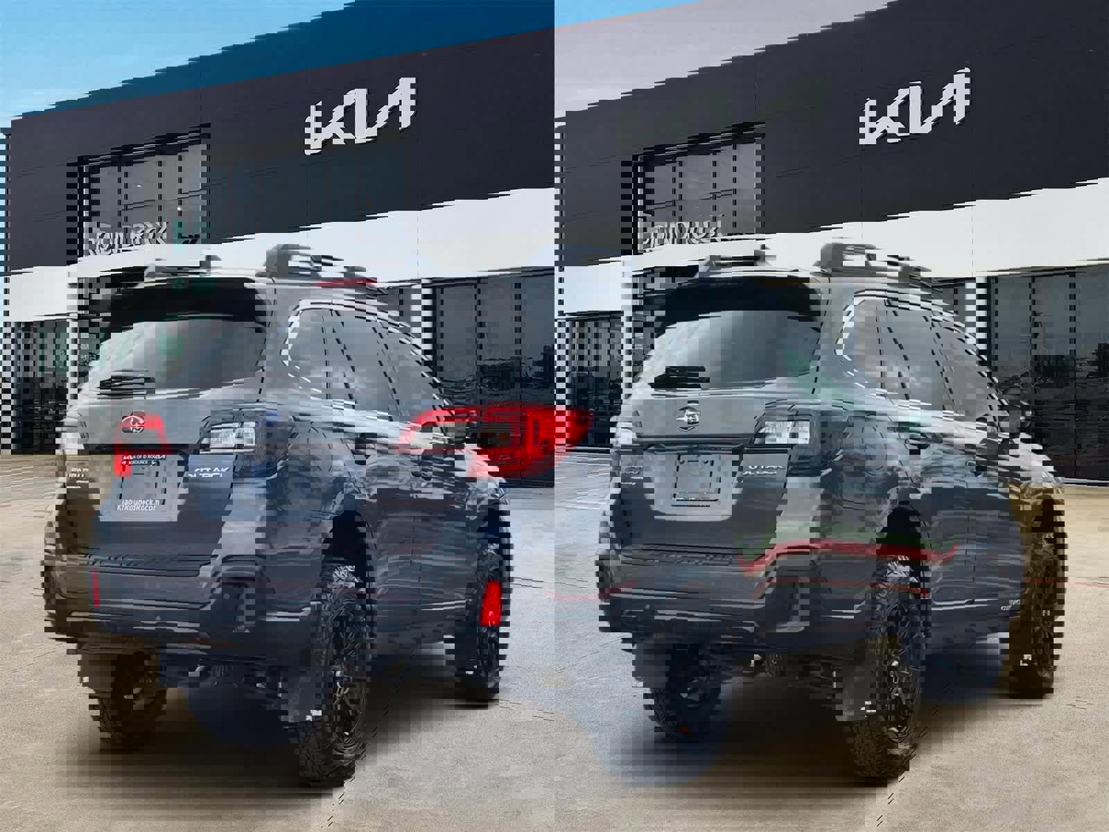 Used 2018 Subaru Outback 2.5i Limited image 5