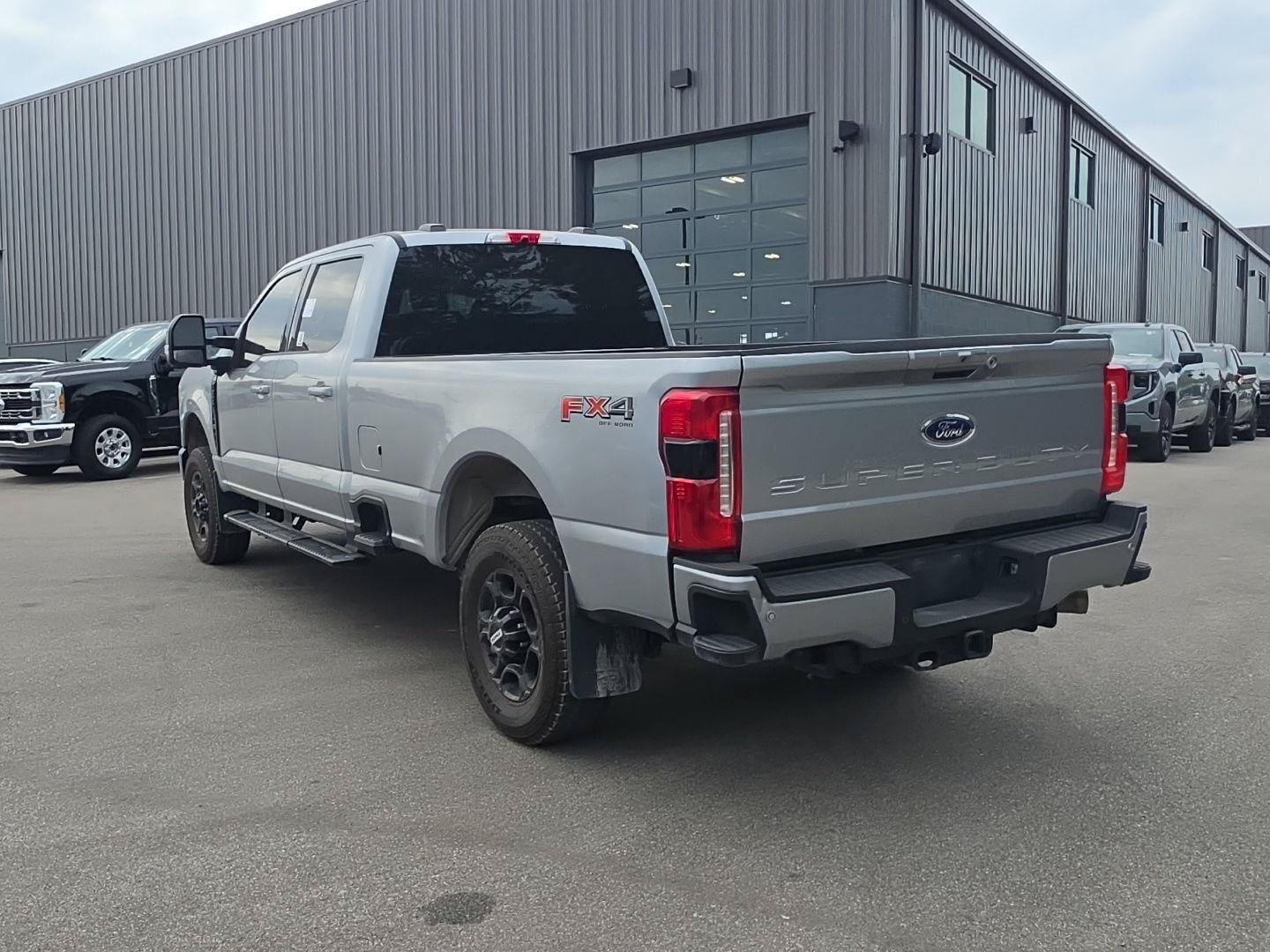 Used 2024 Ford F250 XLT w/ XLT Premium Package AWD/4WD image 5