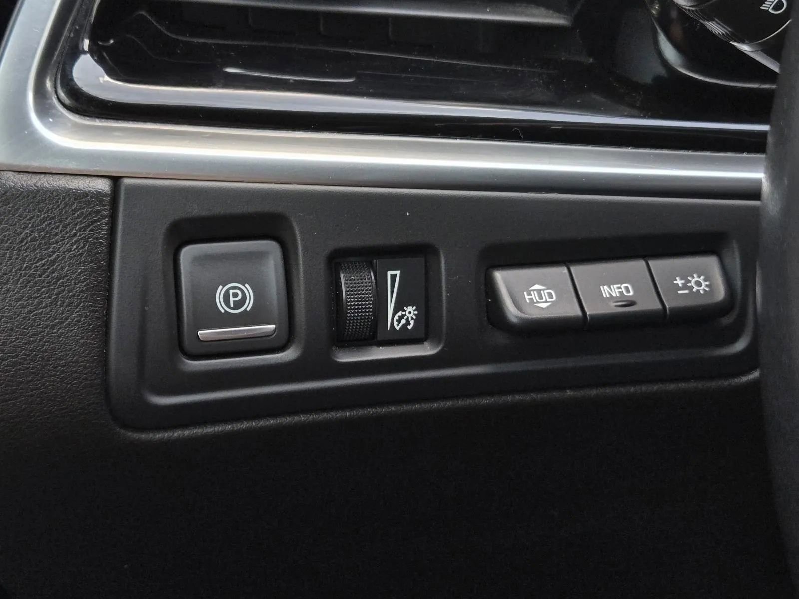 Used 2022 Cadillac XT6 Premium Luxury w/ Technology Package image 20