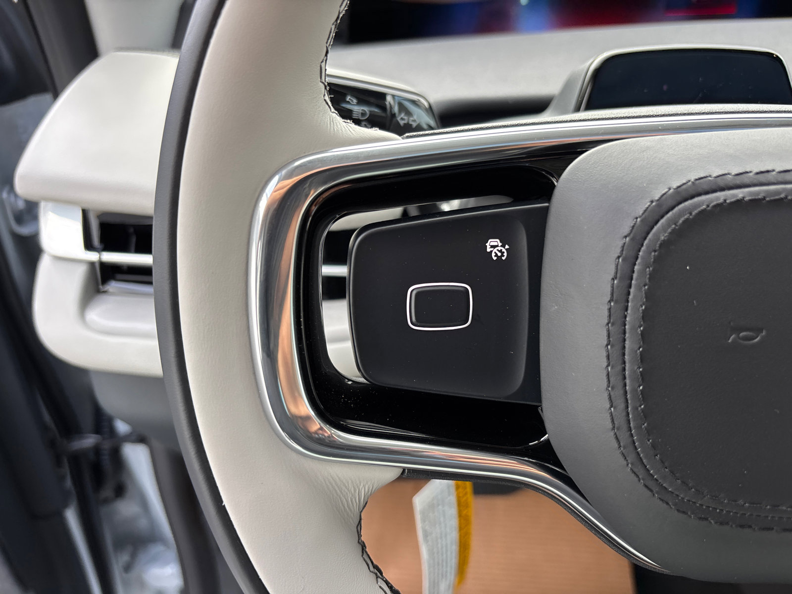 New 2025 Lincoln Navigator L Reserve image 16