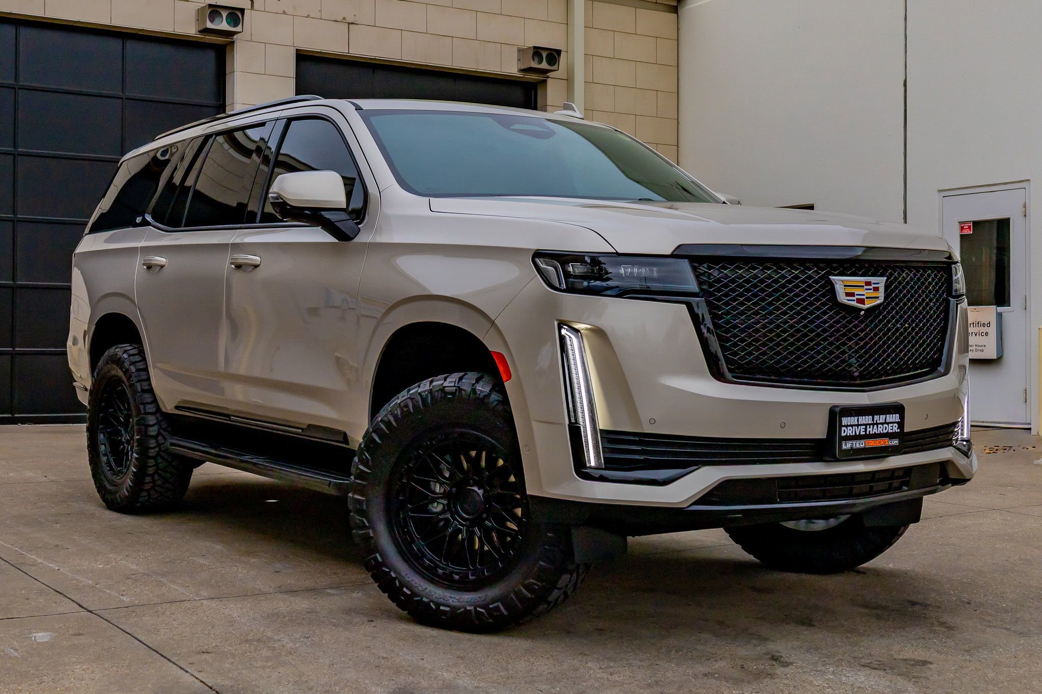 Used 2021 Cadillac Escalade Sport image 2