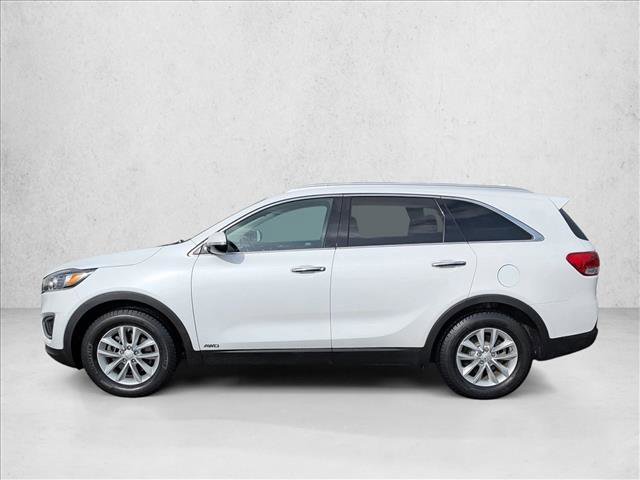 Used 2017 Kia Sorento LX w/ LX Convenience Package image 9