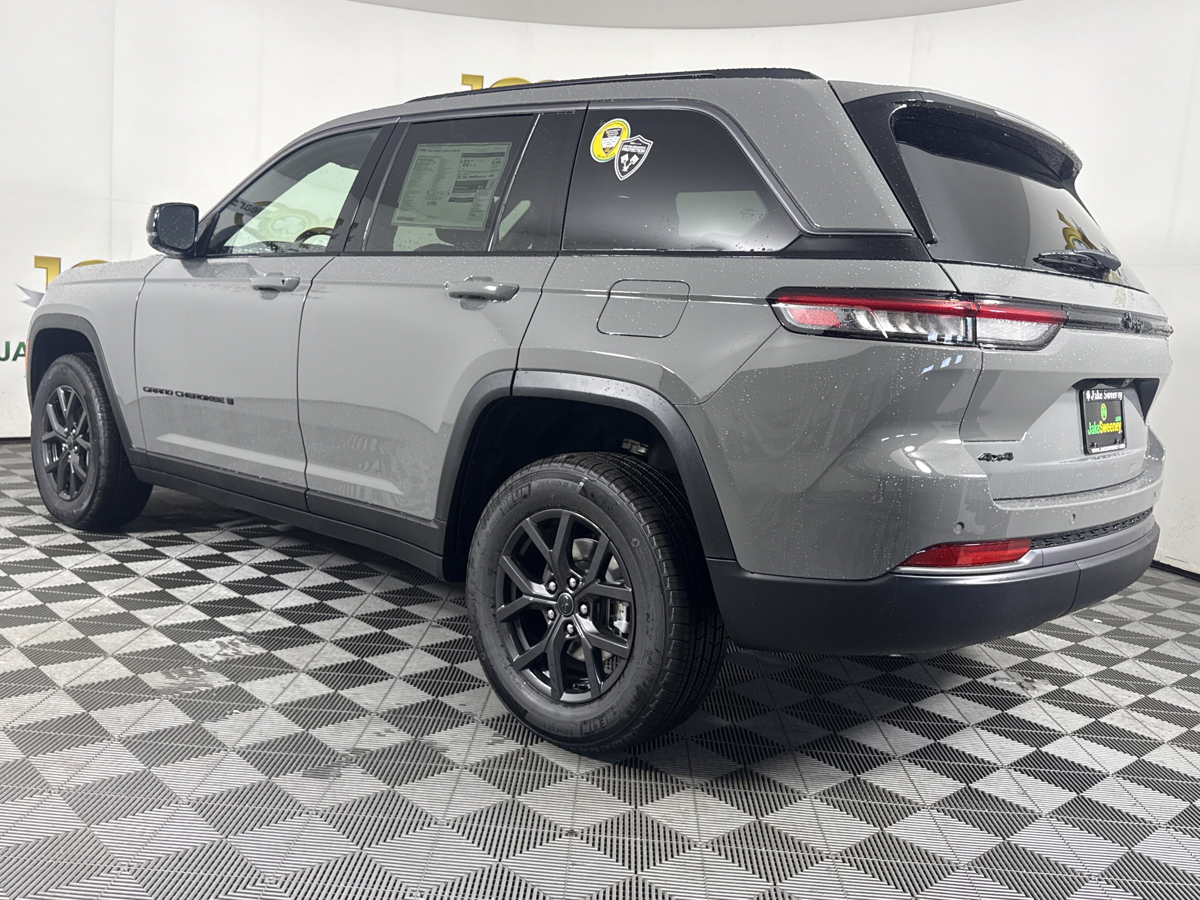 New 2027 Jeep Grand Cherokee 4WD image 6