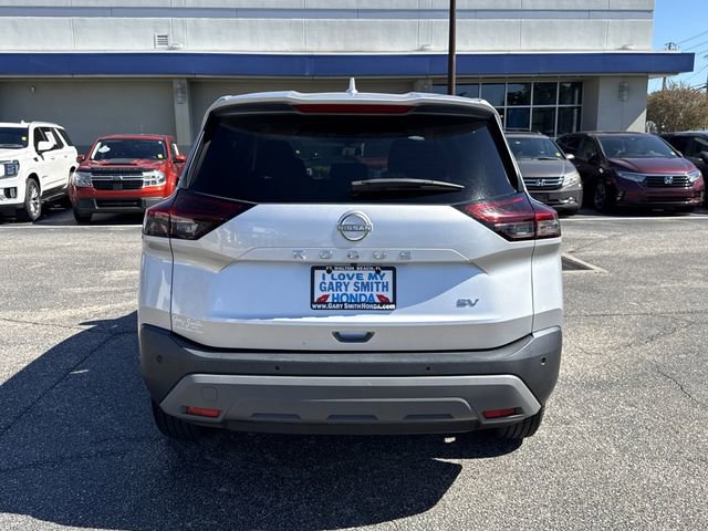 Used 2023 Nissan Rogue SV image 6