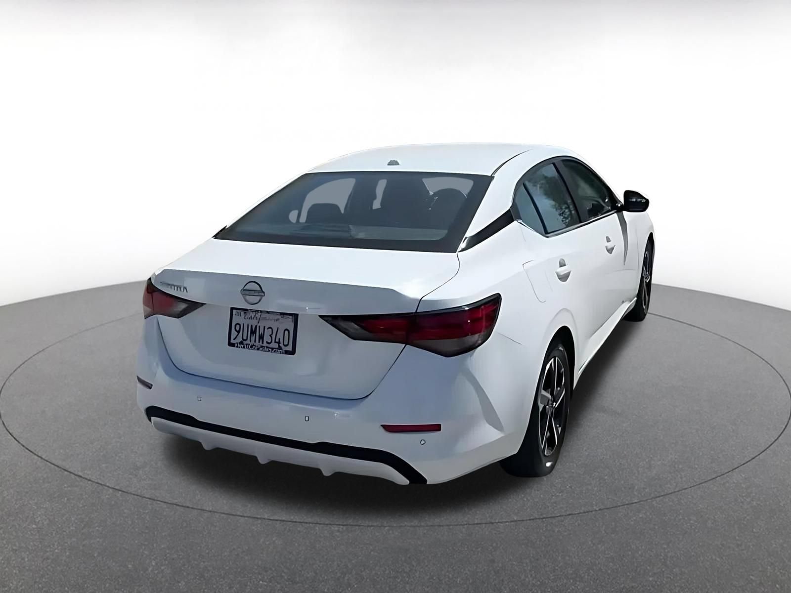 Used 2025 Nissan Sentra SV FWD image 11