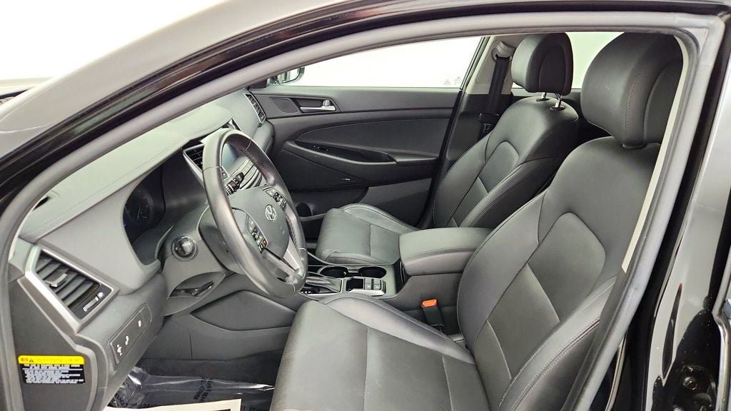 Used 2017 Hyundai Tucson SE Plus FWD image 18