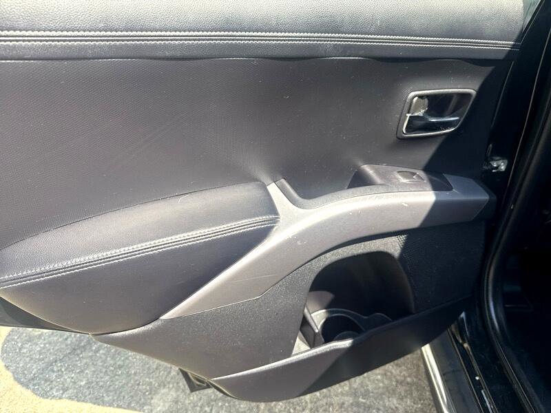 Used 2010 Mitsubishi Outlander XLS image 13