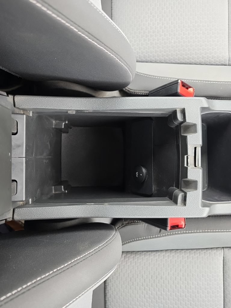 Used 2018 Ford Escape SE FWD image 31