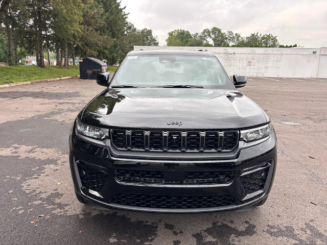 New 2027 Jeep Grand Cherokee Limited AWD/4WD image 9
