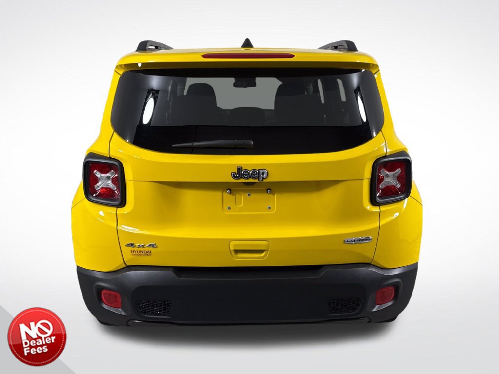 Used 2018 Jeep Renegade Latitude w/ Cold Weather Group AWD/4WD image 5
