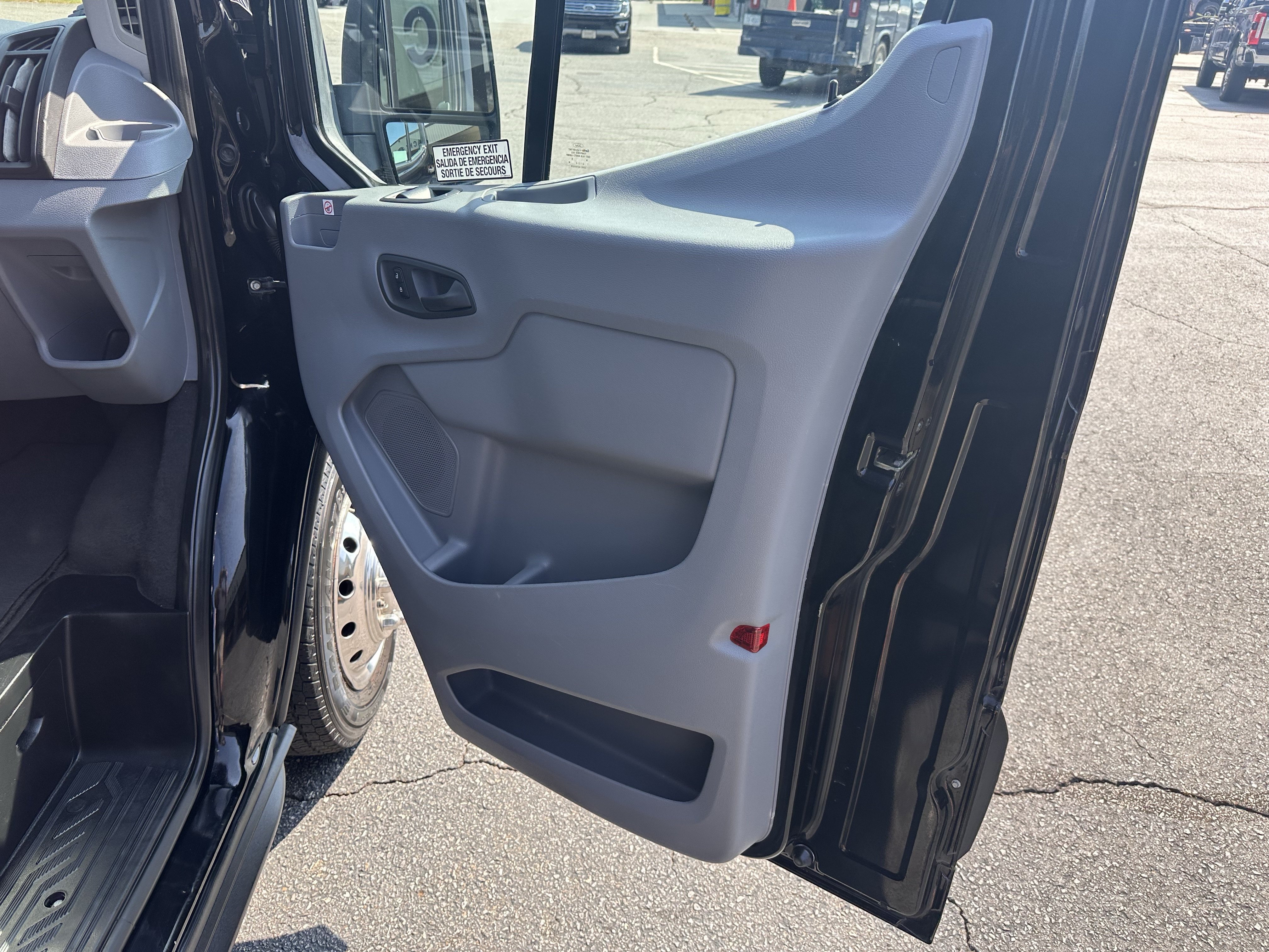 Certified 2019 Ford Transit 350 XLT RWD image 14
