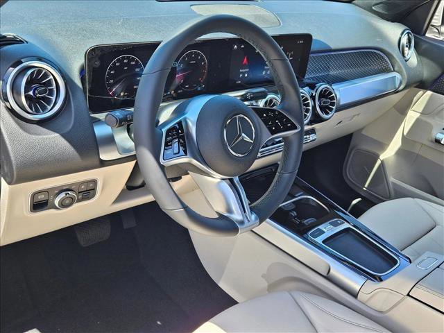 New 2025 Mercedes-Benz GLB 250 video 3