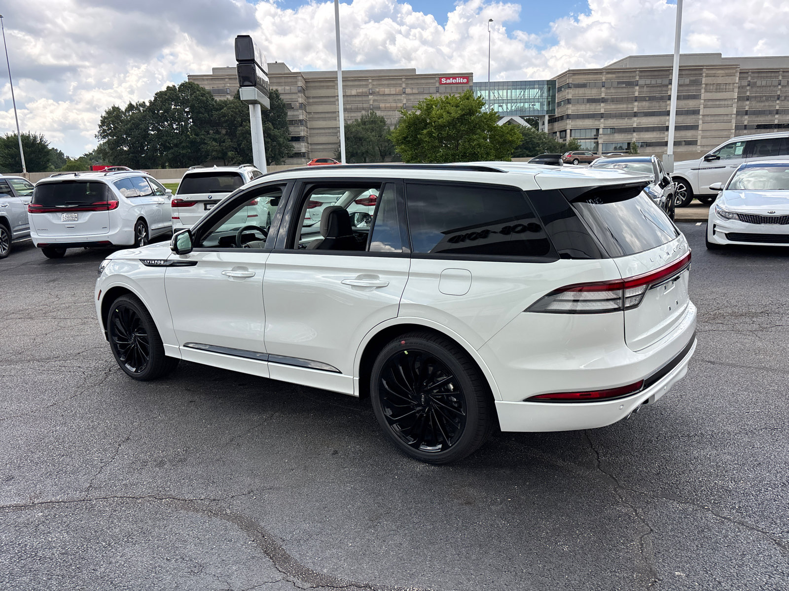 New 2026 Lincoln Aviator Reserve AWD/4WD image 5