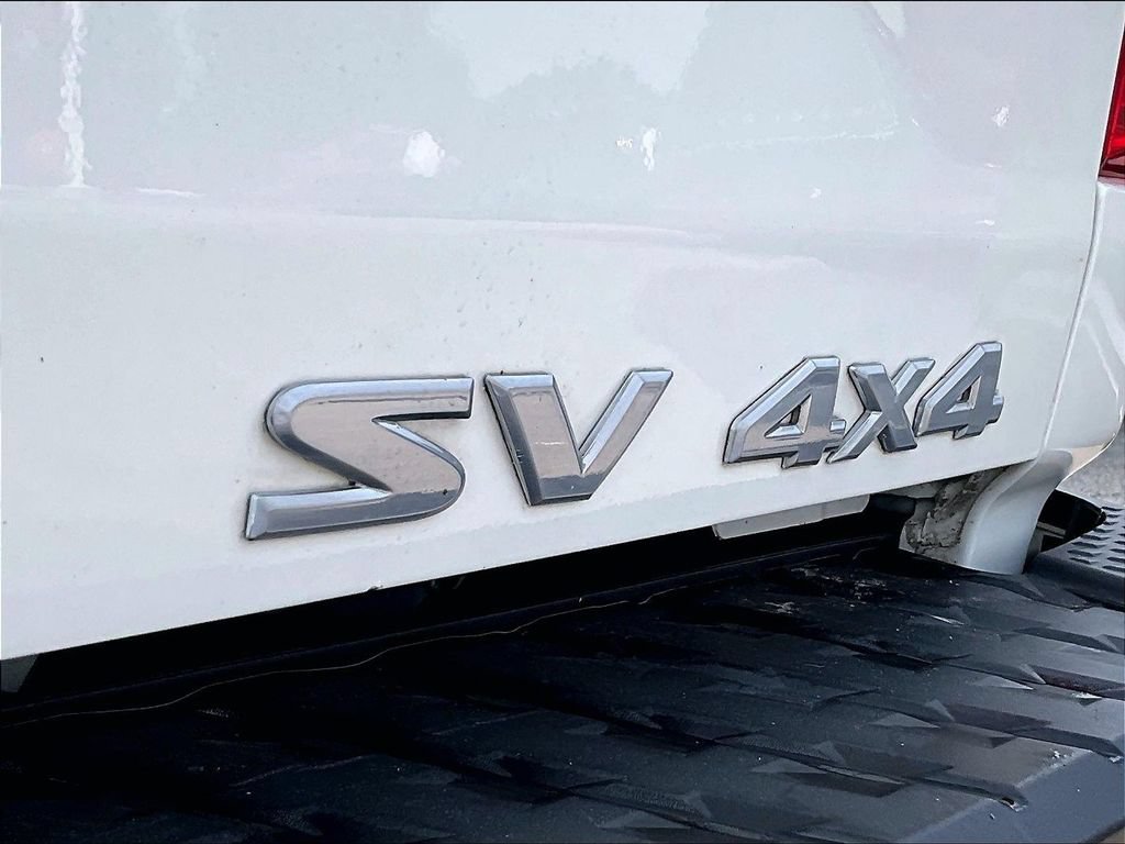 Used 2018 Nissan Titan SV w/ SV Convenience Package AWD/4WD image 9