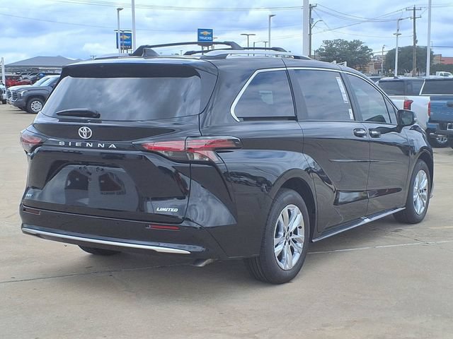 Used 2026 Toyota Sienna Limited FWD image 9