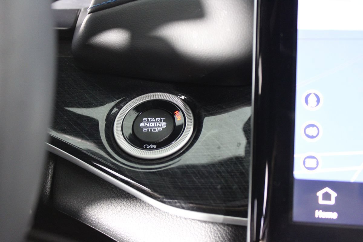 Used 2023 Jeep Grand Cherokee Trailhawk AWD/4WD image 20