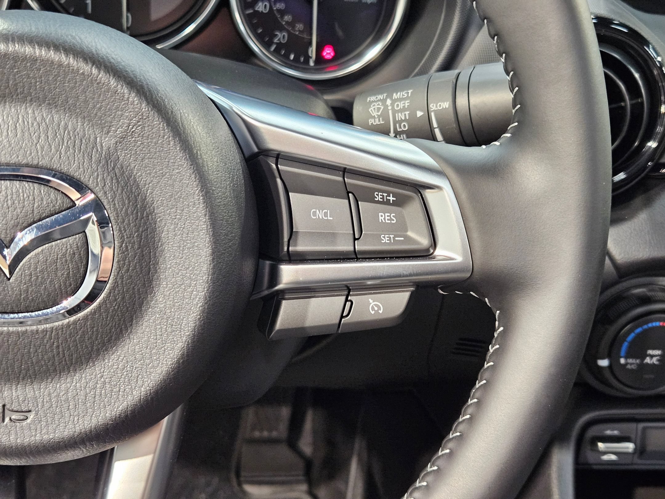 Used 2024 MAZDA MX-5 Miata RF Club RWD image 25