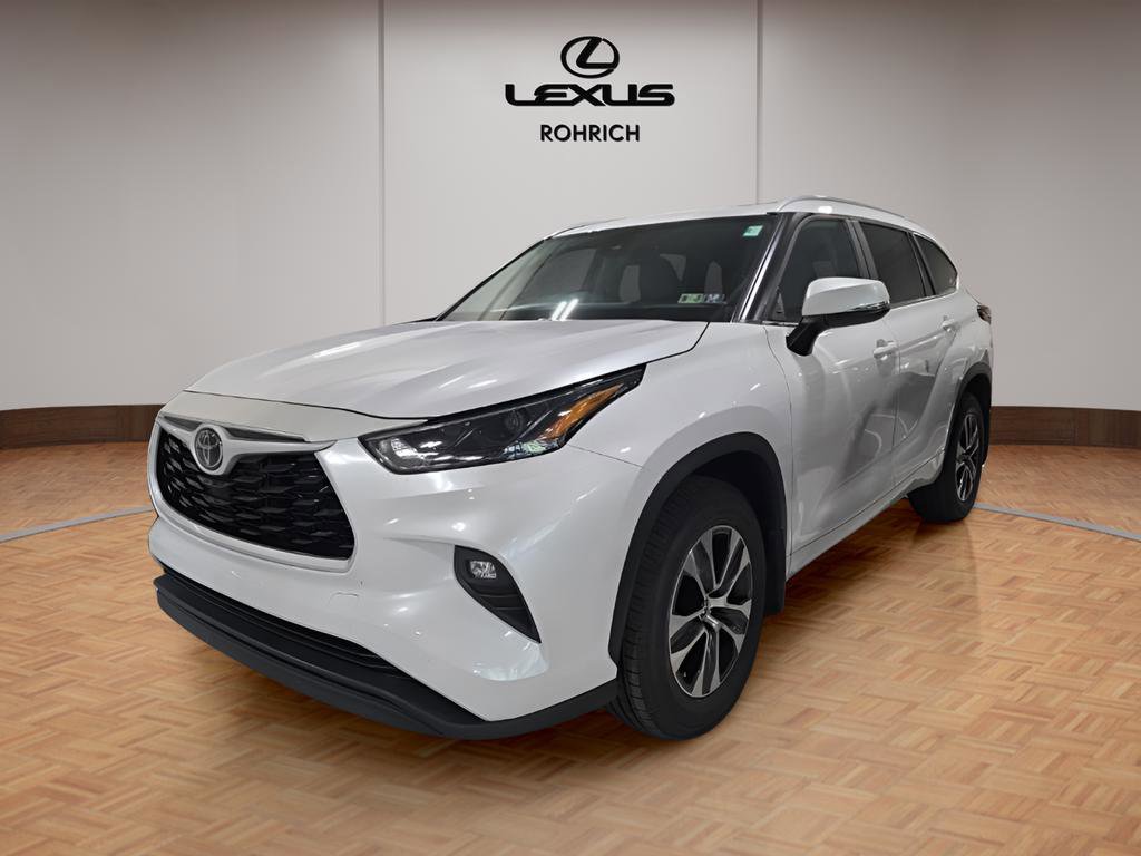 Used 2023 Toyota Highlander L