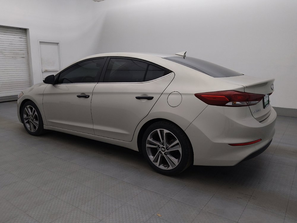 Used 2018 Hyundai Elantra Limited image 3