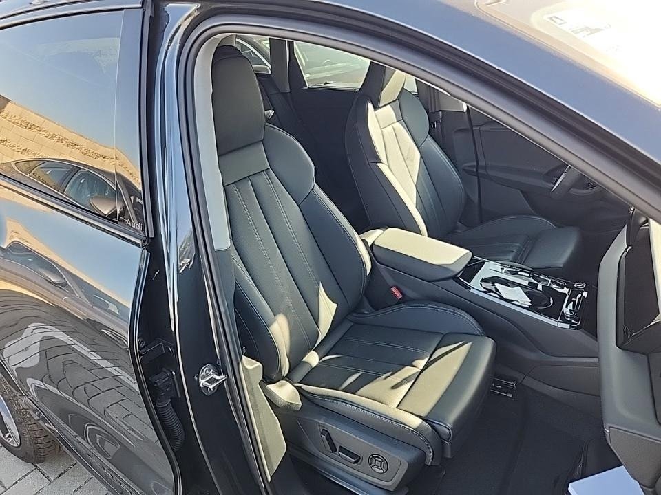 Used 2025 Audi Q6 e-tron Premium Plus w/ Premium Plus image 9