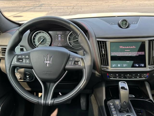 Used 2024 Maserati Levante GT Ultima AWD/4WD image 17