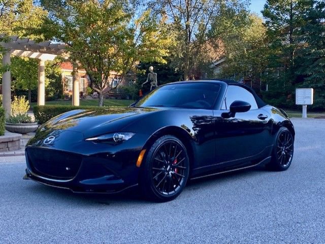 Used 2023 MAZDA MX-5 Miata Club w/ Brembo/BBS Recaro Package image 2