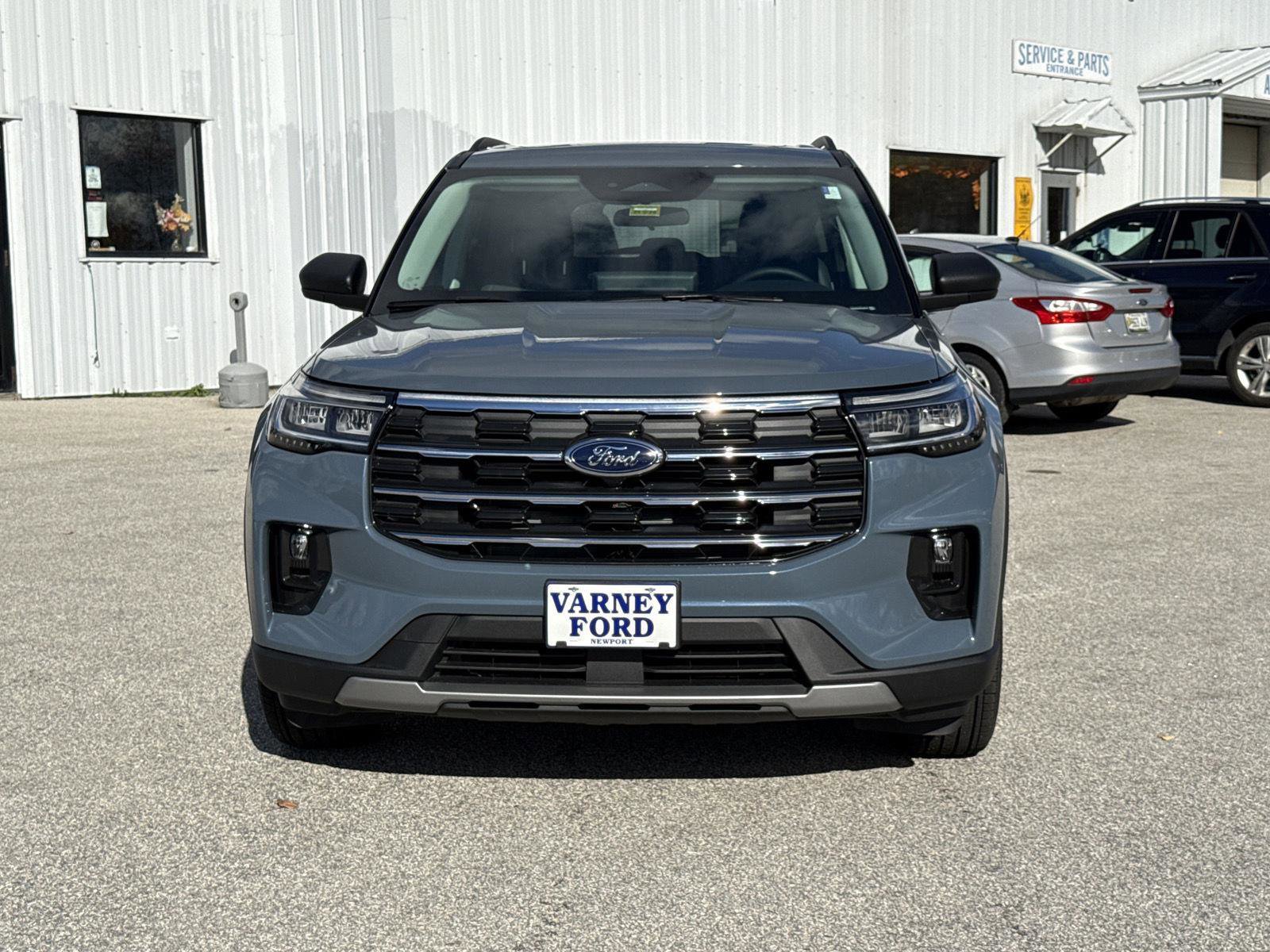 New 2025 Ford Explorer Active w/ Active Comfort Package image 2