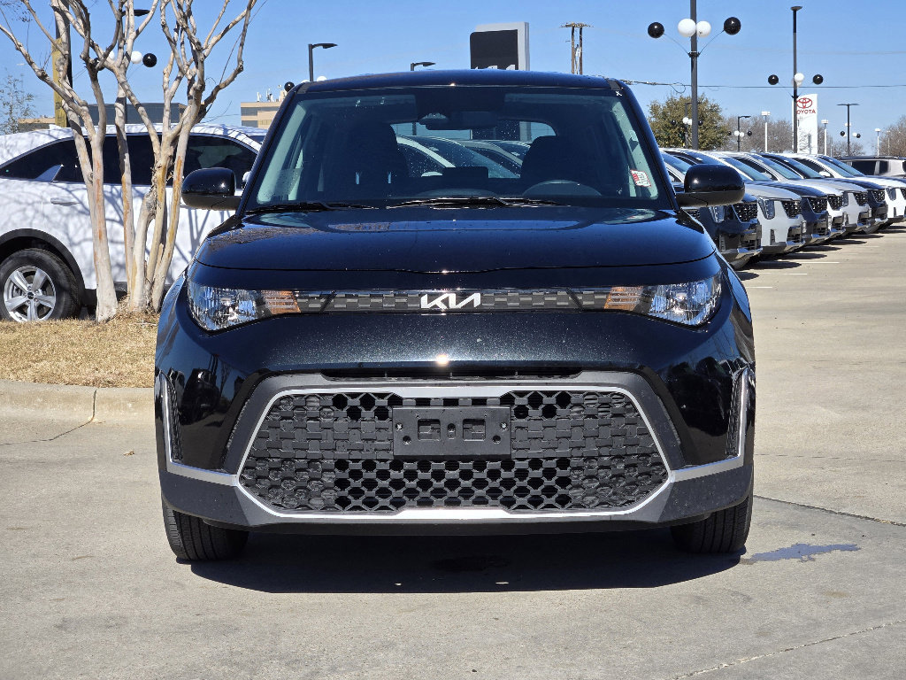 Certified 2025 Kia Soul S image 11