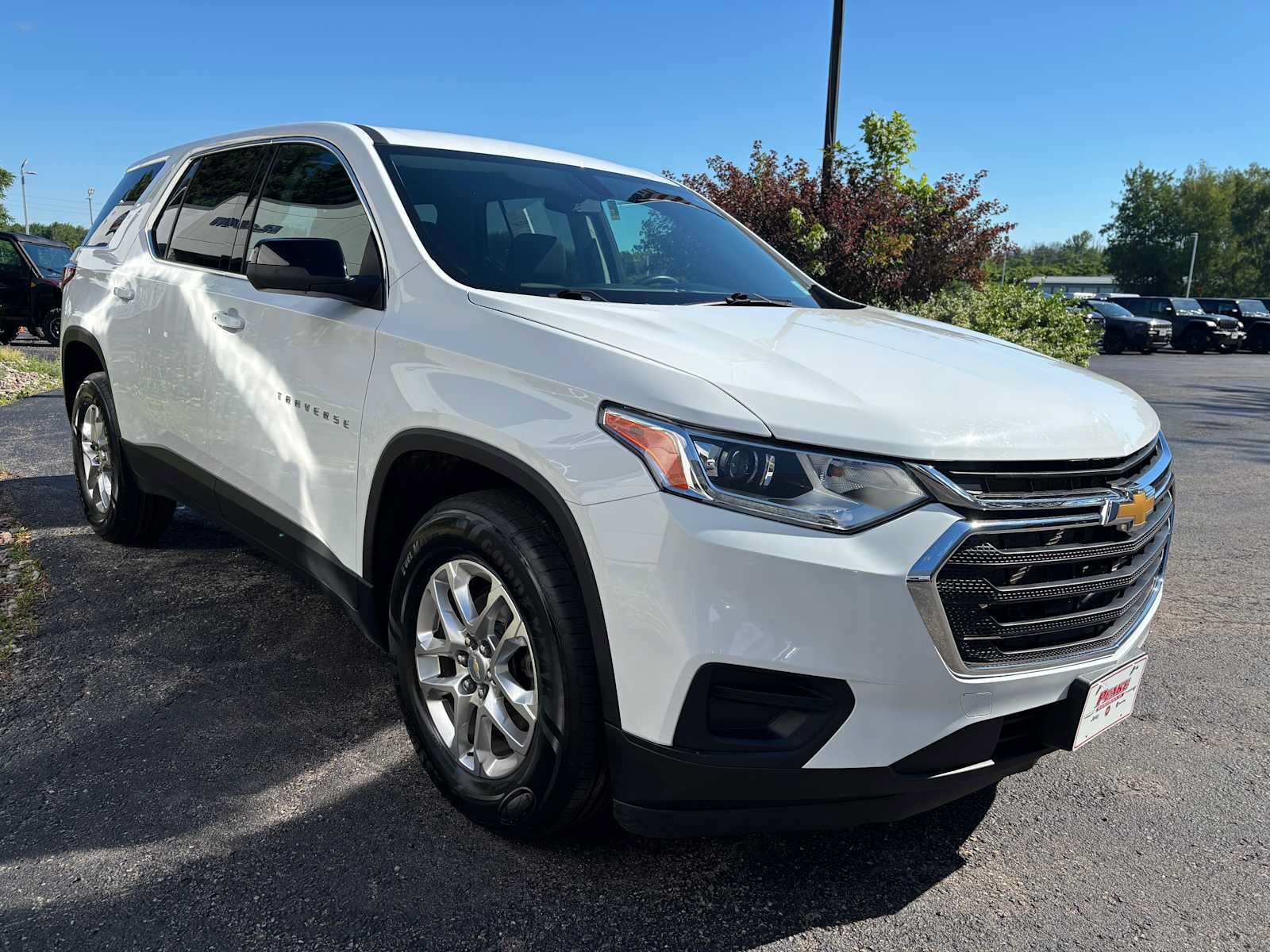 Used 2021 Chevrolet Traverse LS AWD/4WD image 10