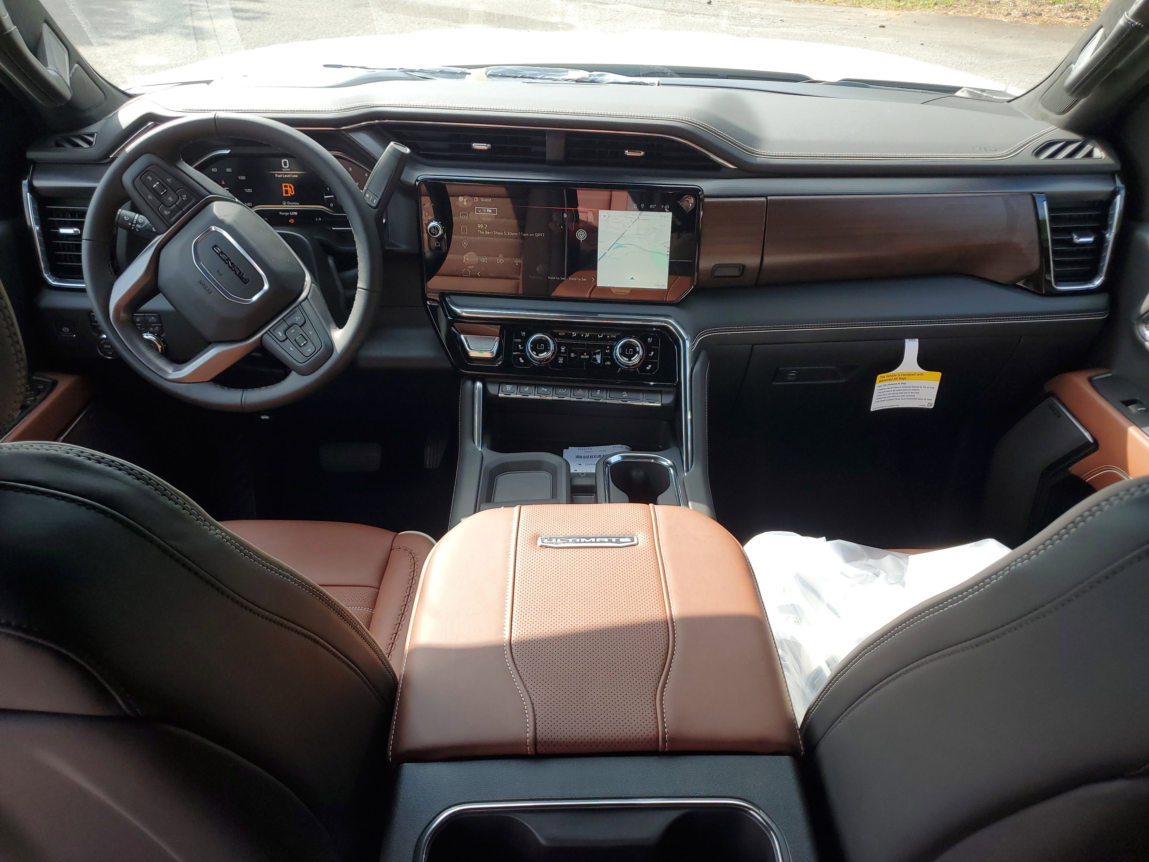 New 2025 GMC Sierra 2500 Denali Ultimate w/ Max Trailering Package image 14