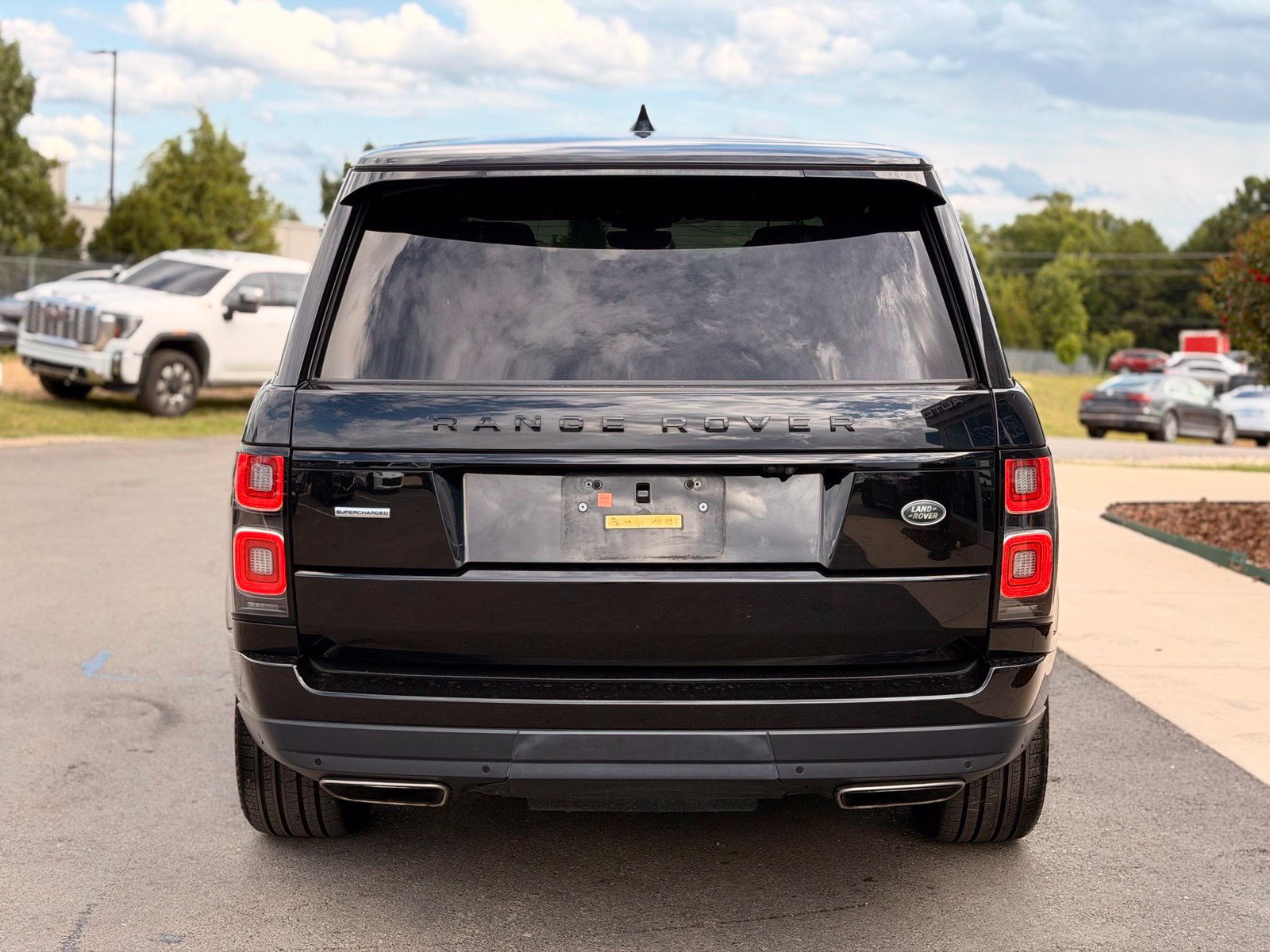 Used 2018 Land Rover Range Rover Supercharged AWD/4WD image 6