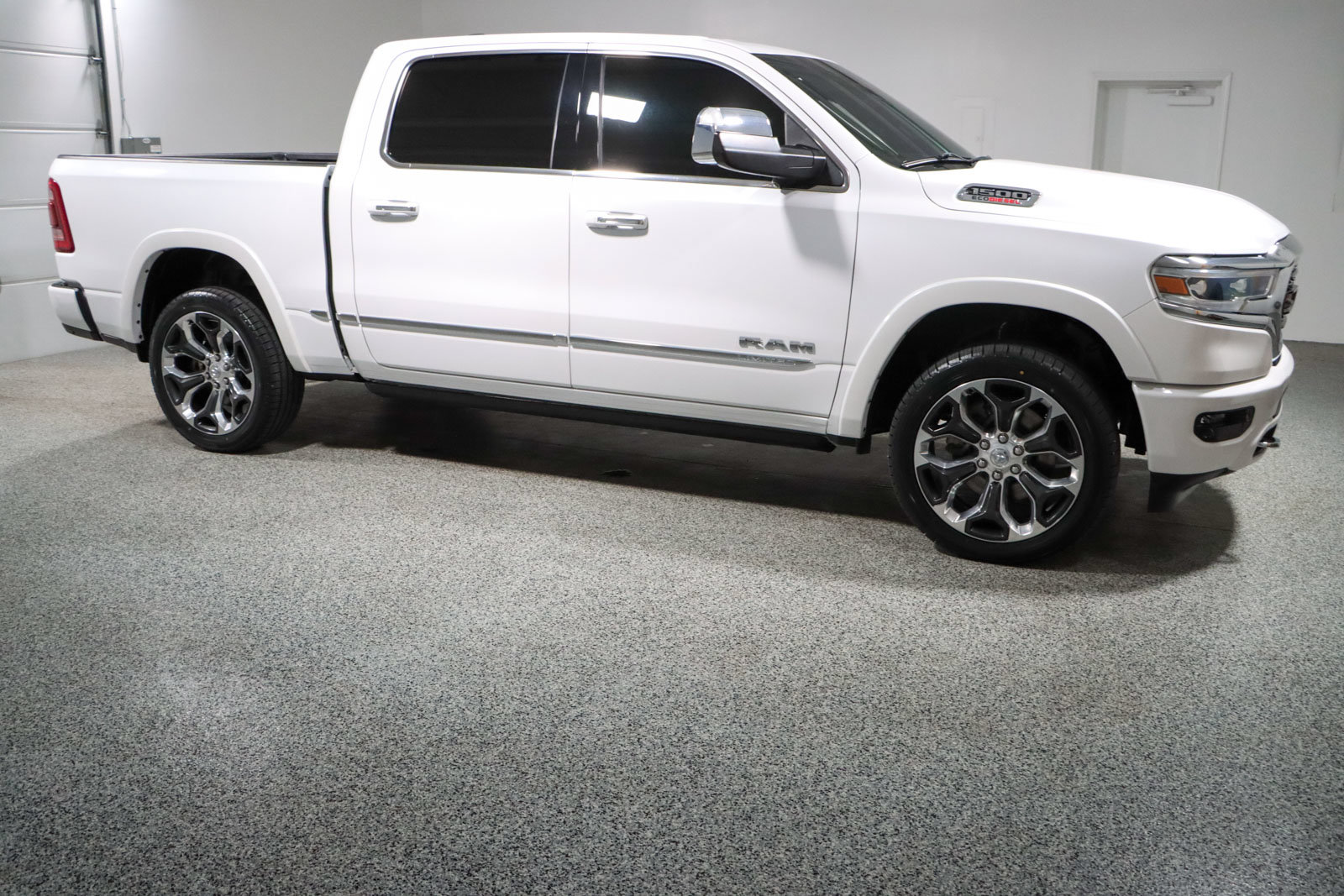 Used 2021 RAM 1500 Limited AWD/4WD image 6