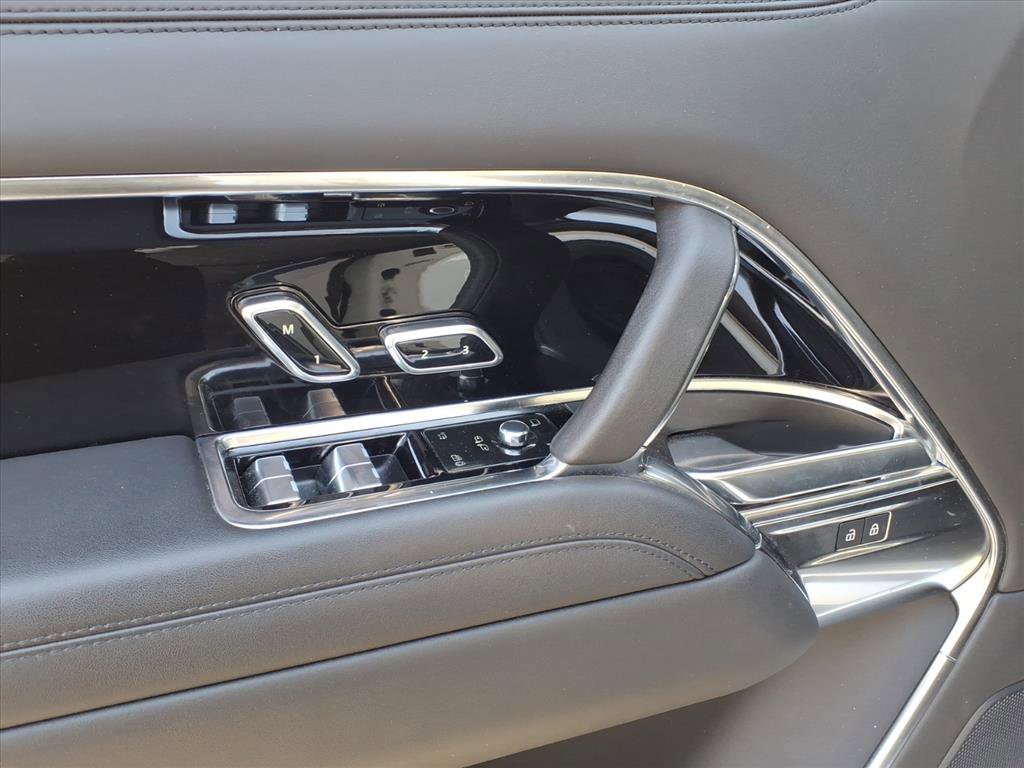 Certified 2022 Land Rover Range Rover SE image 10