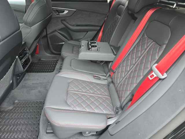 New 2026 Audi SQ8 Prestige image 39