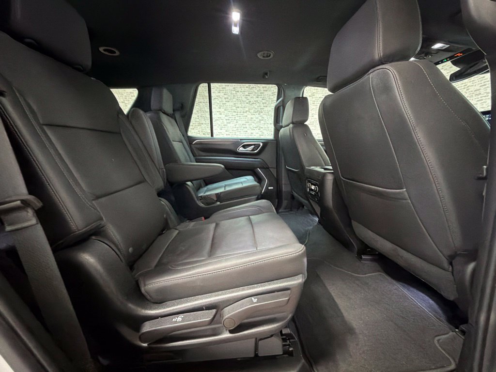 Used 2023 Chevrolet Tahoe Z71 w/ Luxury Package AWD/4WD image 13