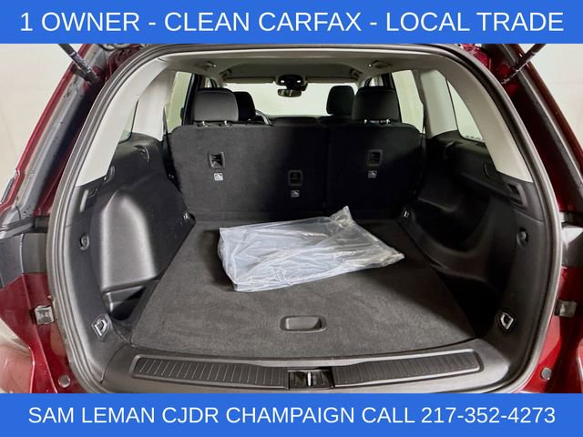 Used 2023 Jeep Grand Cherokee Laredo AWD/4WD image 23