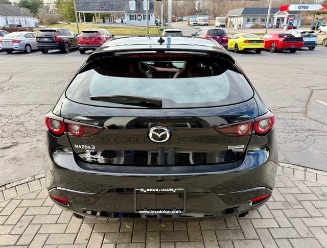 Used 2025 MAZDA MAZDA3 Hatchback w/Premium Plus Pkg image 12