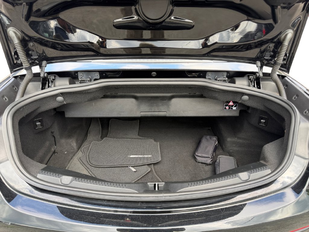 Used 2019 Mercedes-Benz E 450 4MATIC Cabriolet image 11