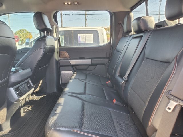 Used 2023 Ford F250 Lariat w/ Lariat Ultimate Package AWD/4WD image 31